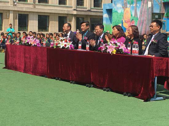 狗万乐器爱心捐赠行动在沈阳举办：与音乐牵手 随幸福成长